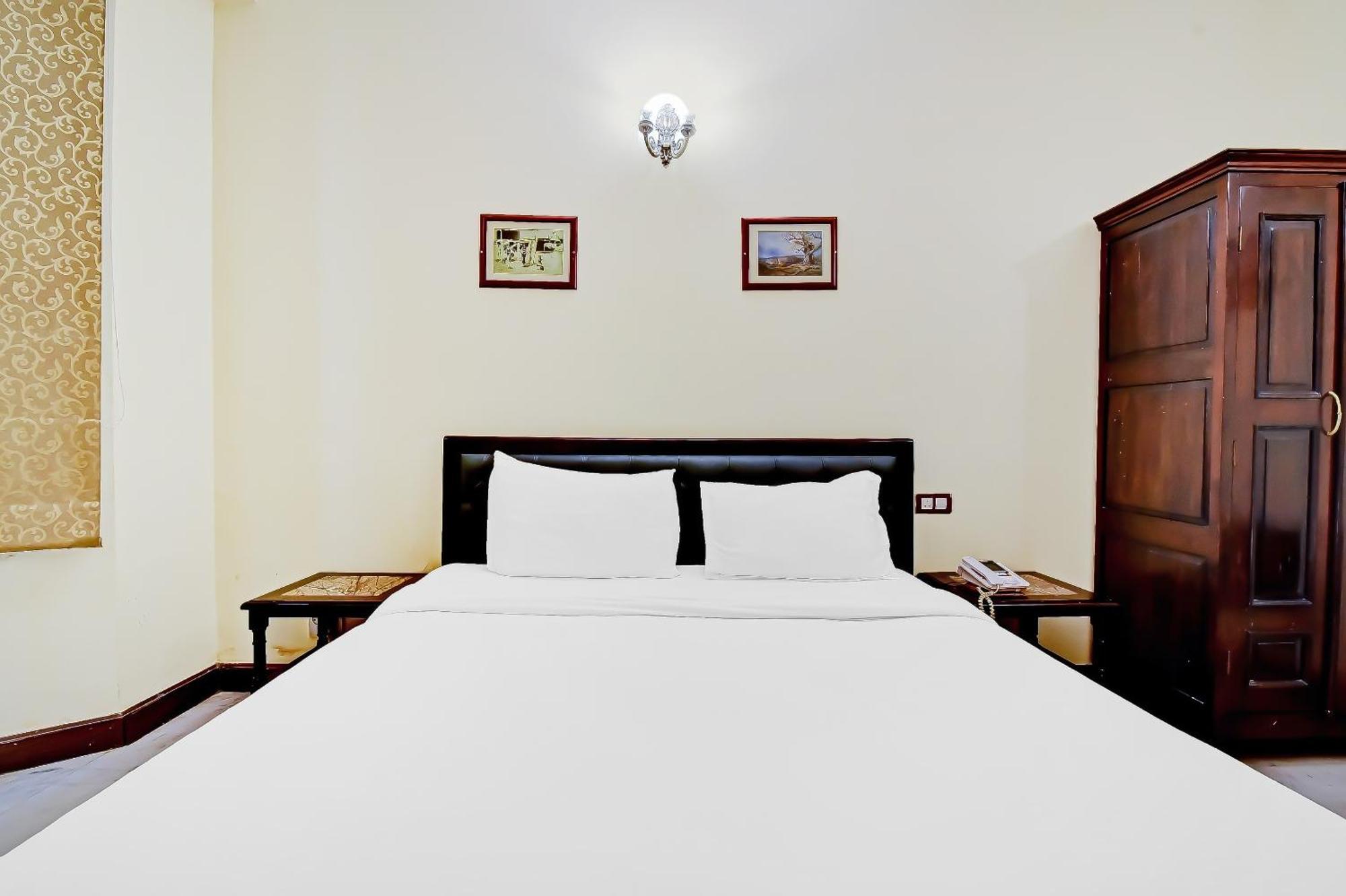 Collection O Hotel Four Boutique Kukas Εξωτερικό φωτογραφία