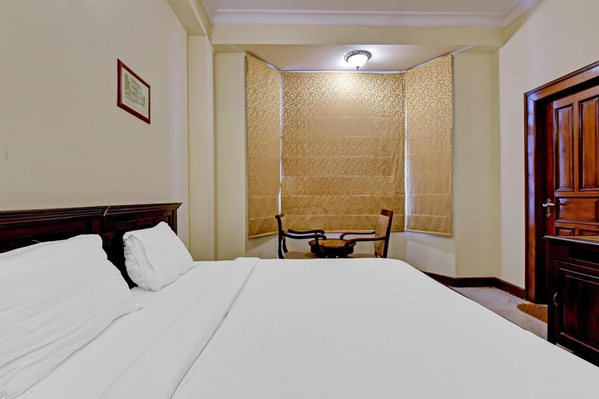 Collection O Hotel Four Boutique Kukas Εξωτερικό φωτογραφία