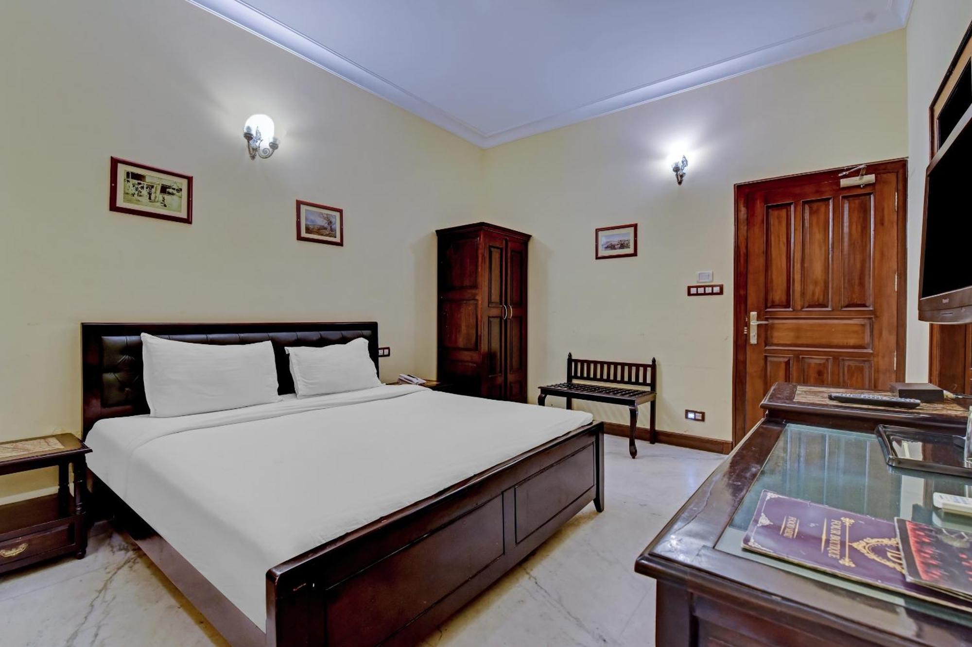 Collection O Hotel Four Boutique Kukas Εξωτερικό φωτογραφία