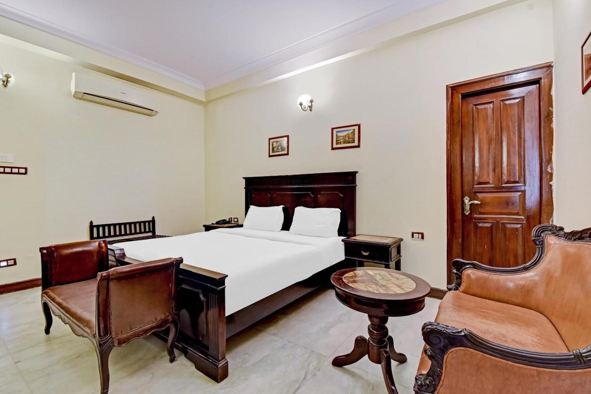 Collection O Hotel Four Boutique Kukas Εξωτερικό φωτογραφία