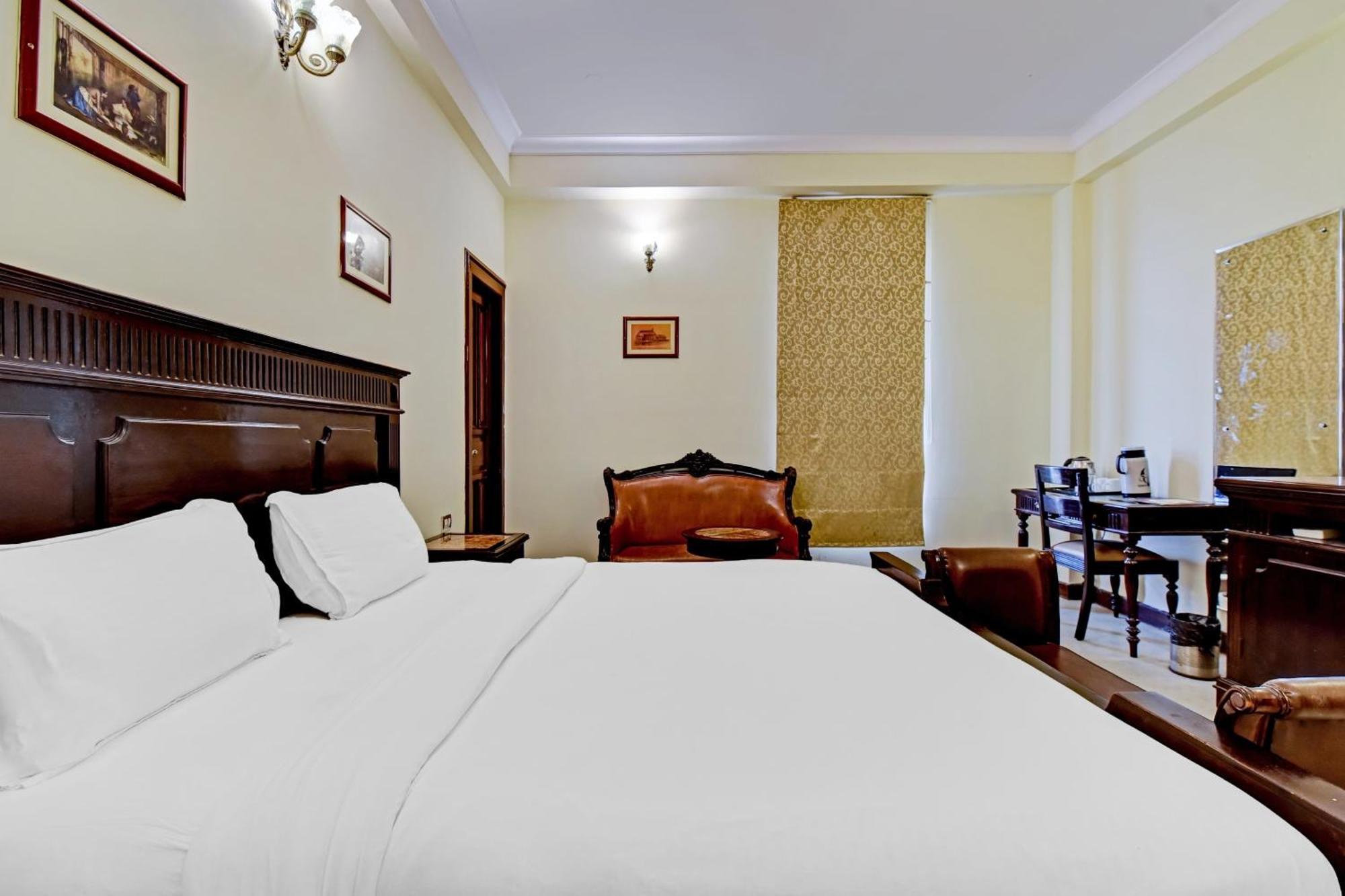 Collection O Hotel Four Boutique Kukas Εξωτερικό φωτογραφία