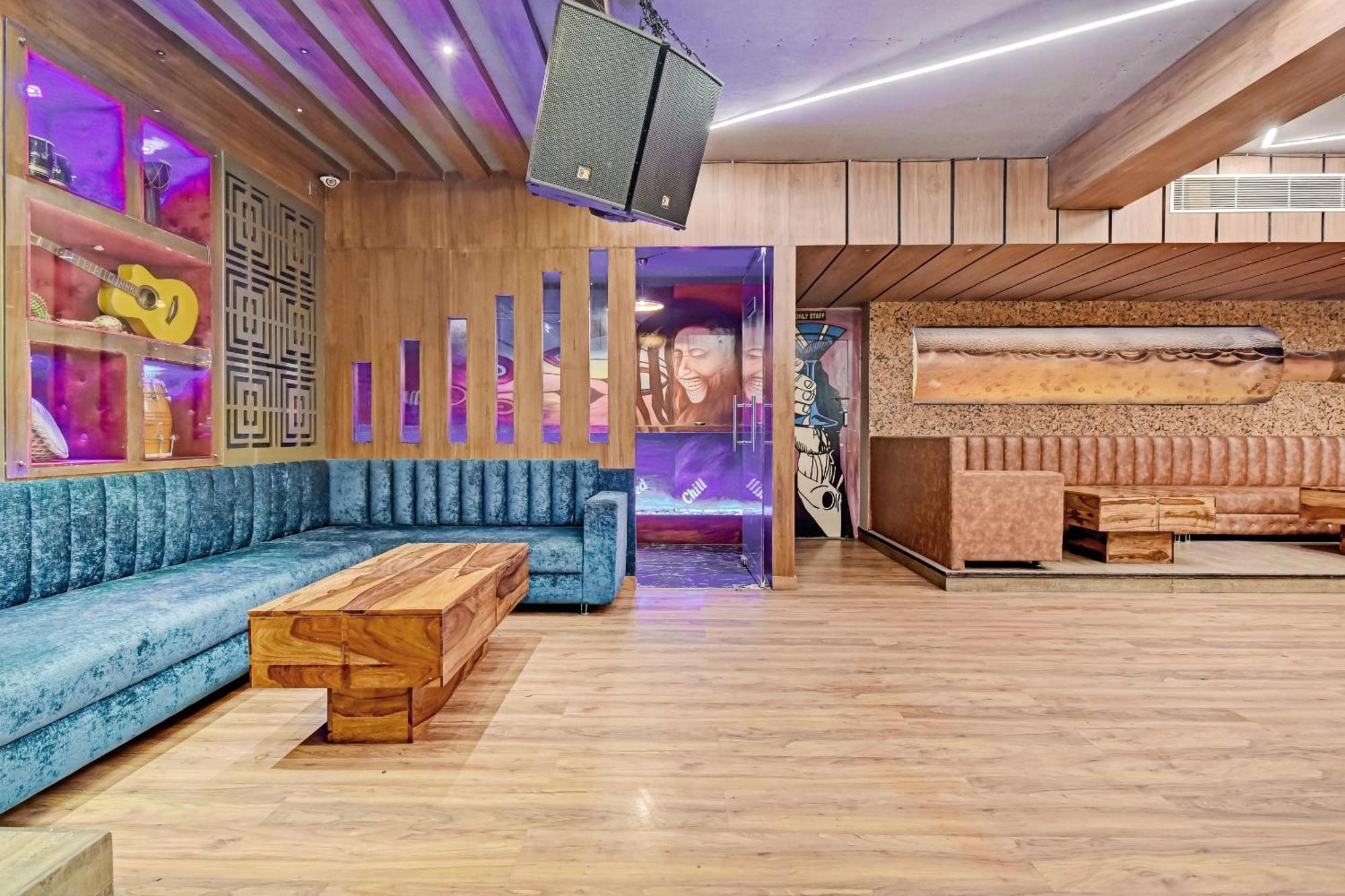 Collection O Hotel Four Boutique Kukas Εξωτερικό φωτογραφία