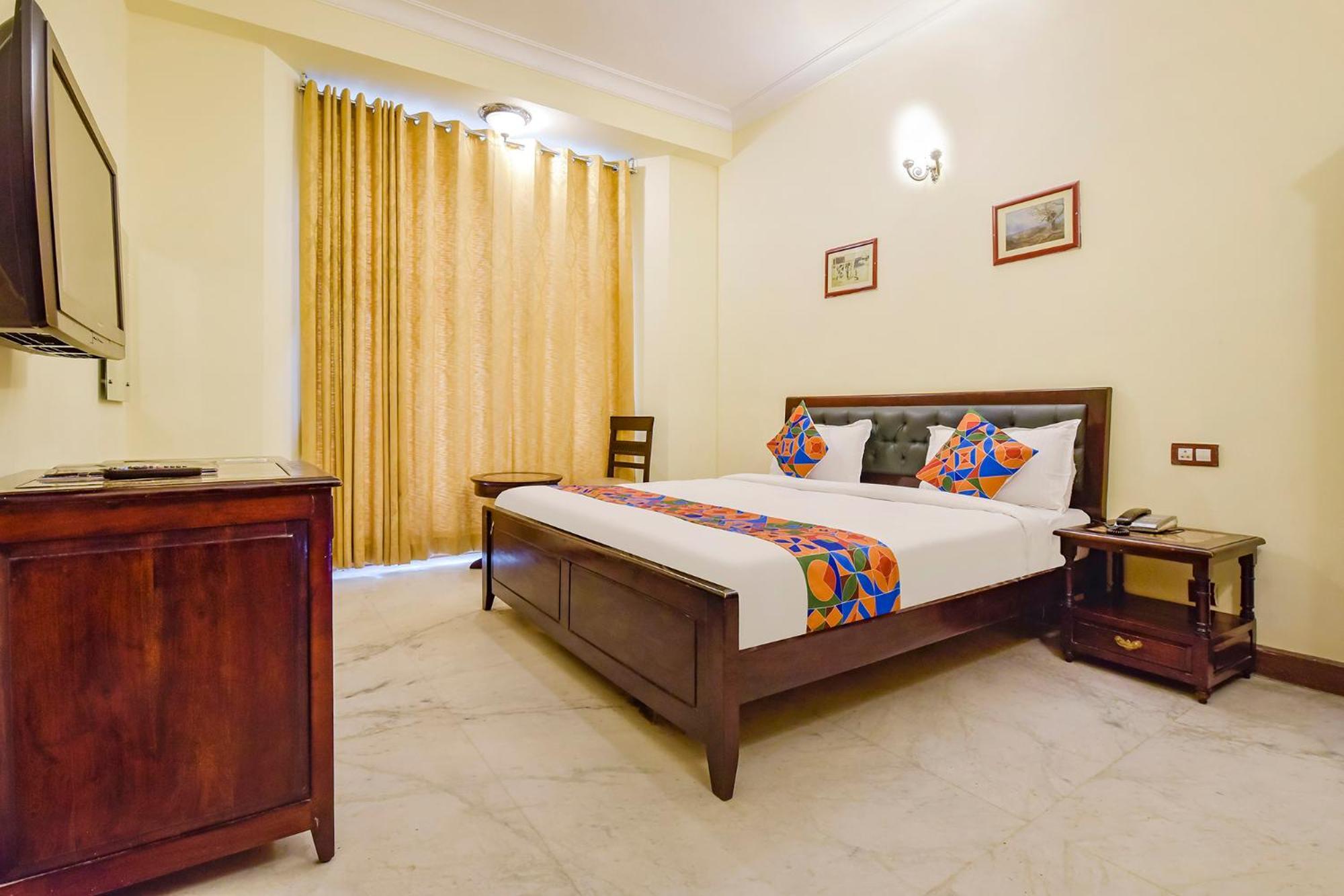 Collection O Hotel Four Boutique Kukas Εξωτερικό φωτογραφία
