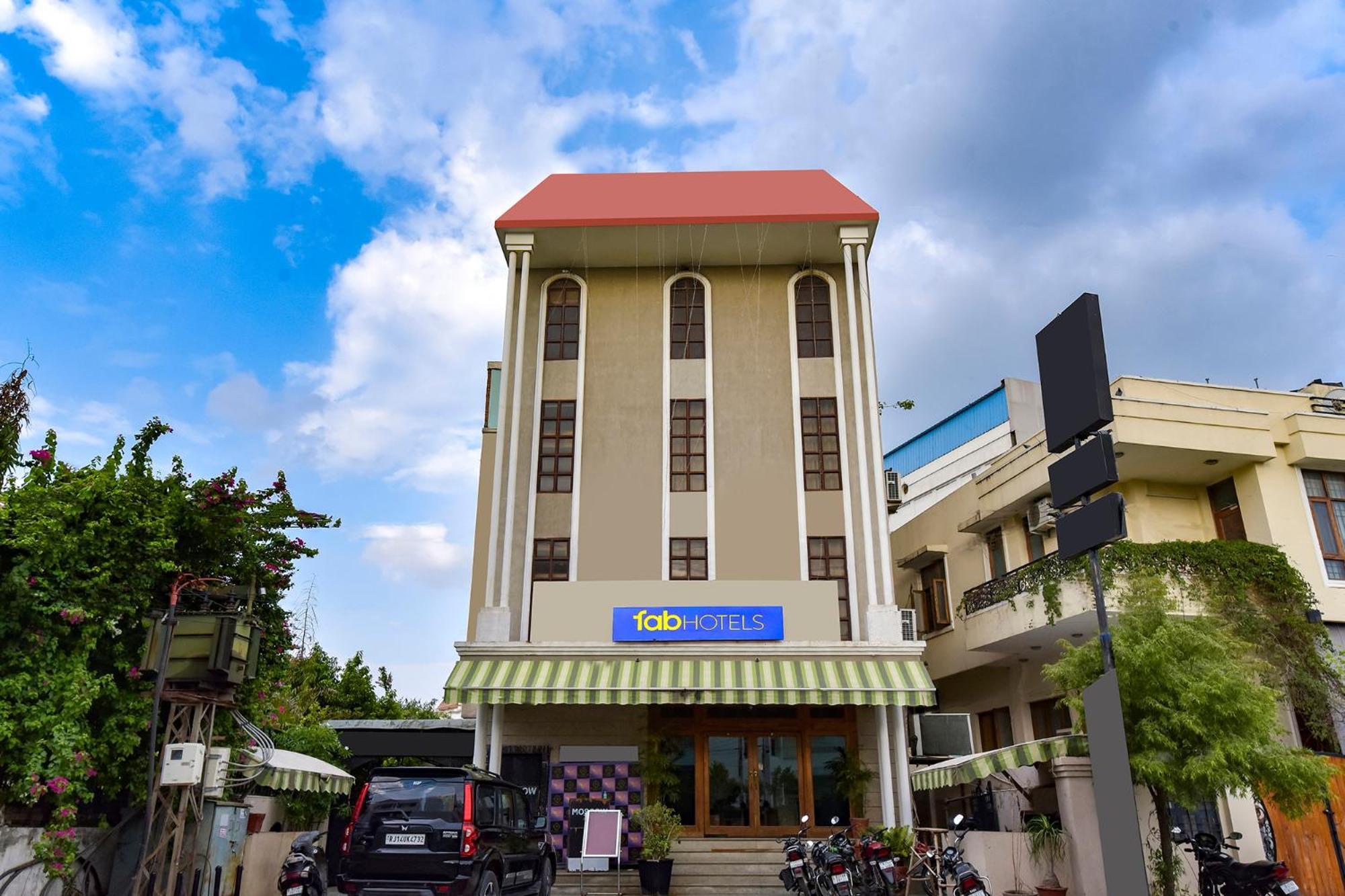 Collection O Hotel Four Boutique Kukas Εξωτερικό φωτογραφία