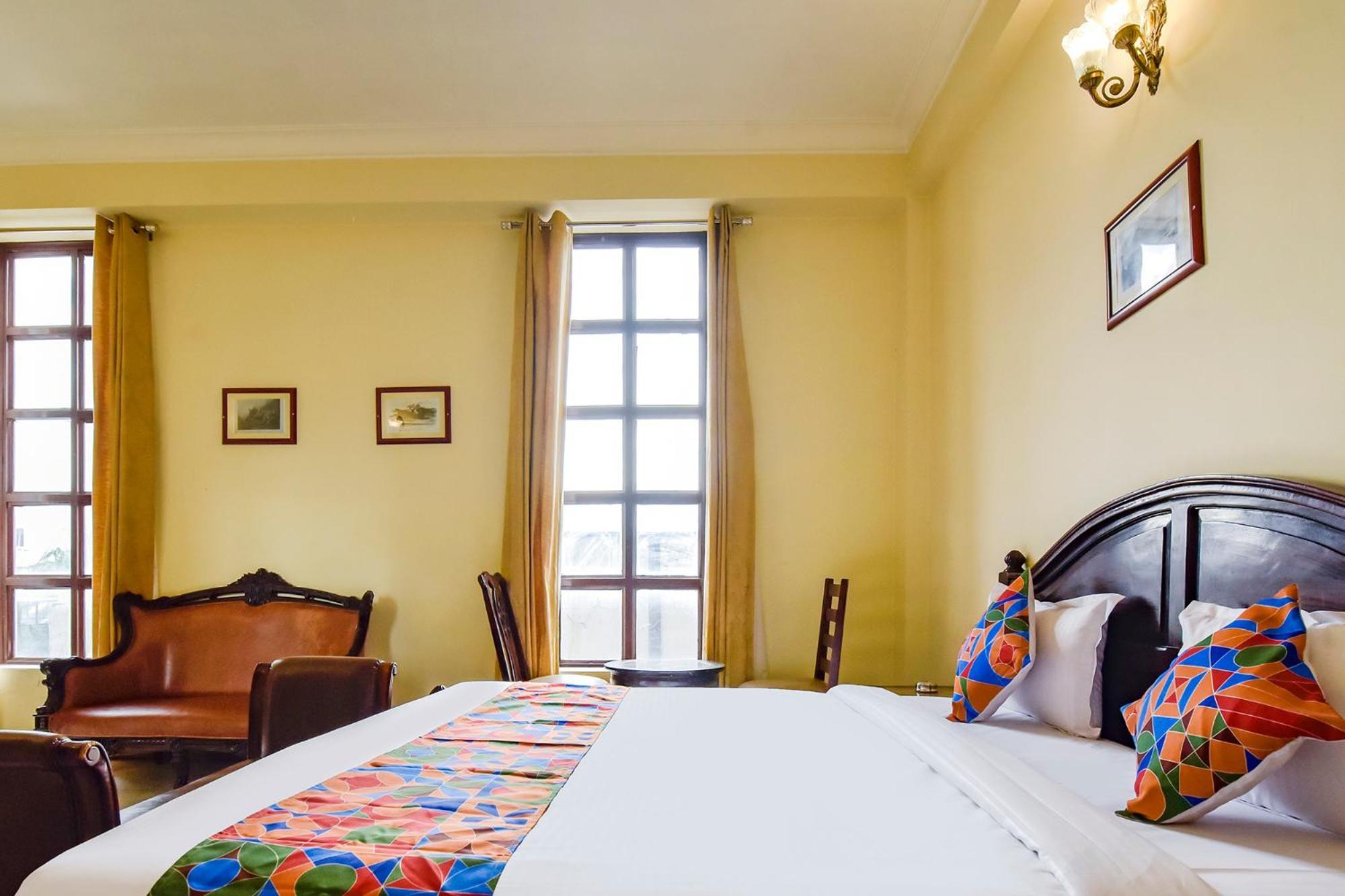 Collection O Hotel Four Boutique Kukas Εξωτερικό φωτογραφία