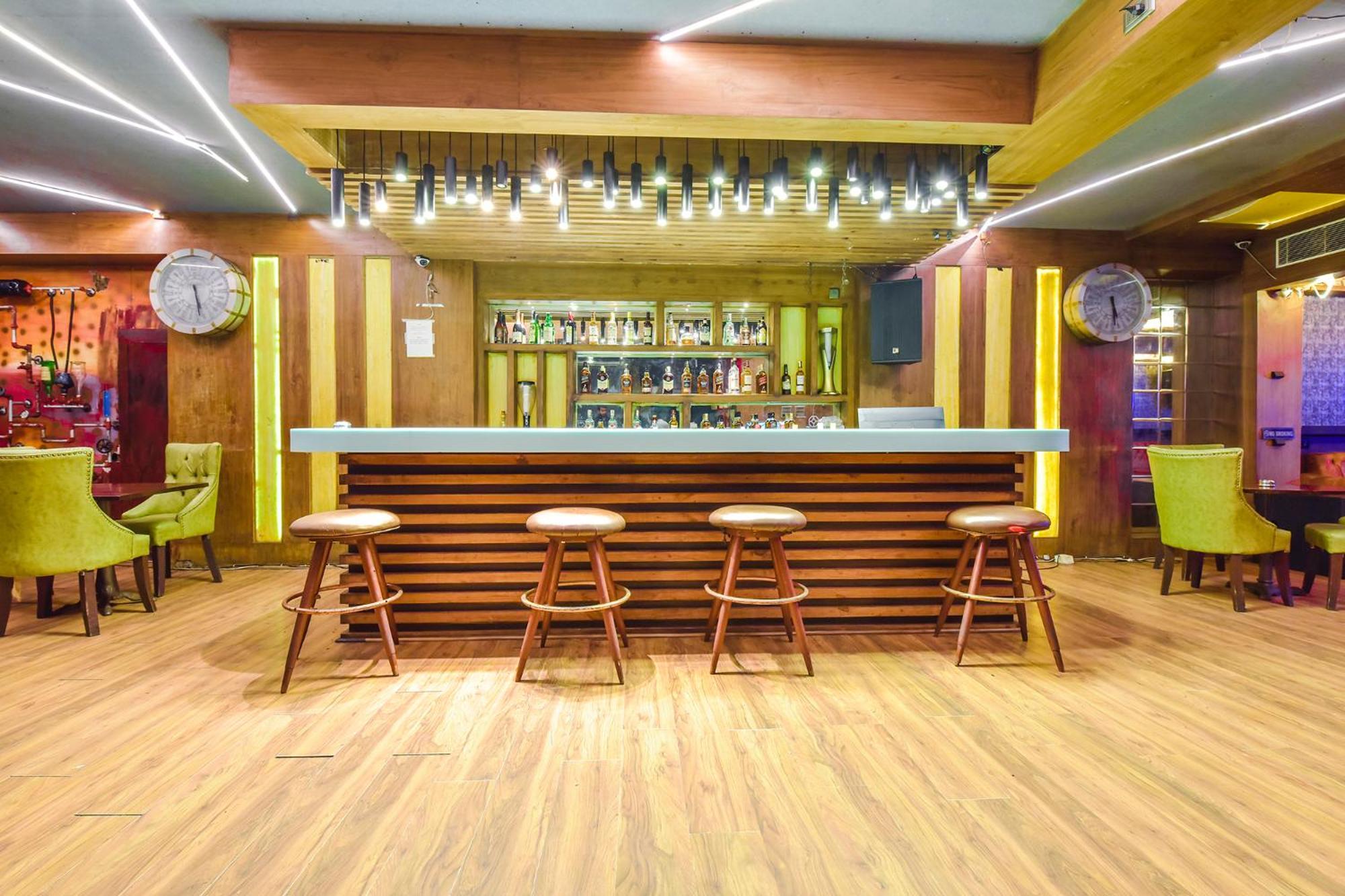 Collection O Hotel Four Boutique Kukas Εξωτερικό φωτογραφία