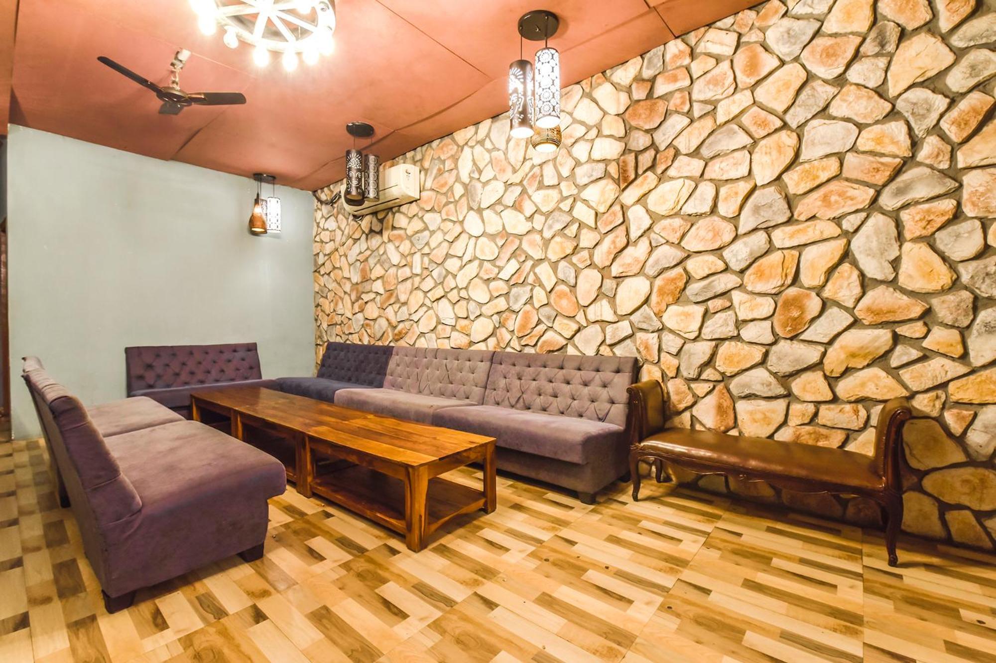 Collection O Hotel Four Boutique Kukas Εξωτερικό φωτογραφία