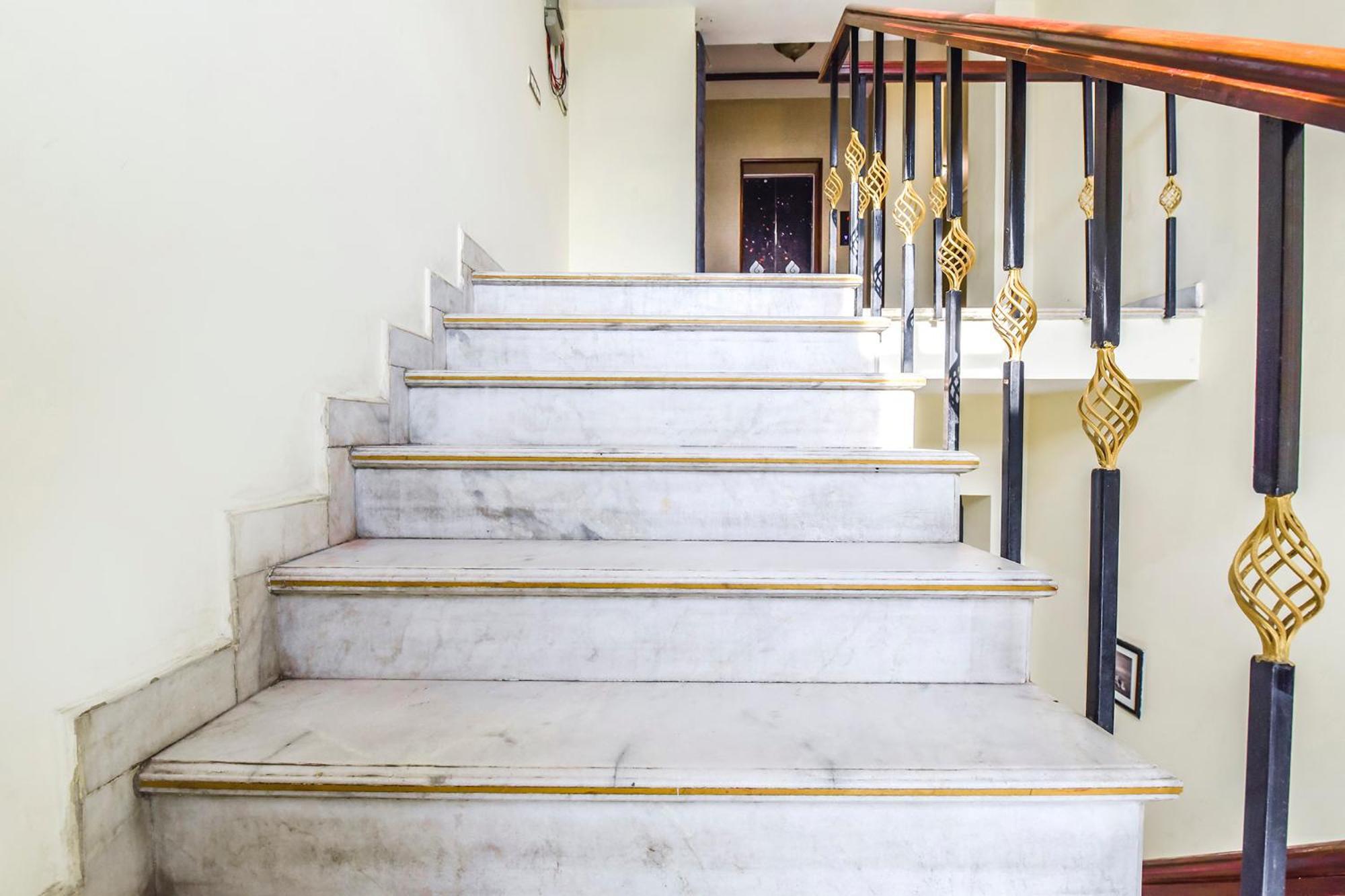 Collection O Hotel Four Boutique Kukas Εξωτερικό φωτογραφία